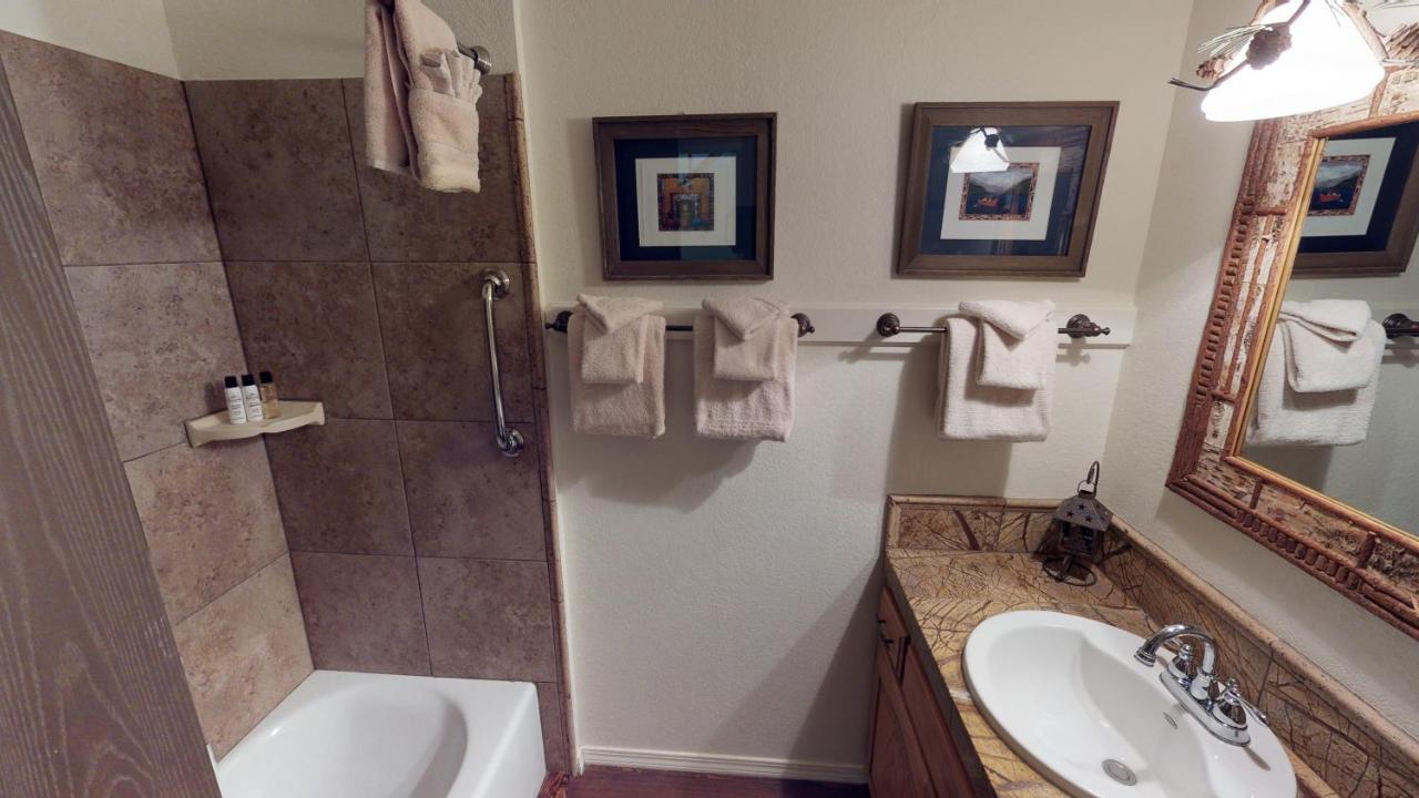 Claim Jumper 8 Townhouse With High Speed Wifi Apartment Red River Bagian luar foto