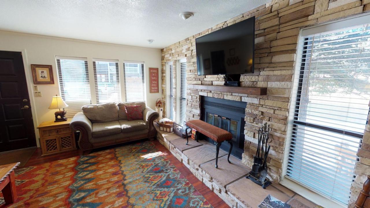 Claim Jumper 8 Townhouse With High Speed Wifi Apartment Red River Bagian luar foto