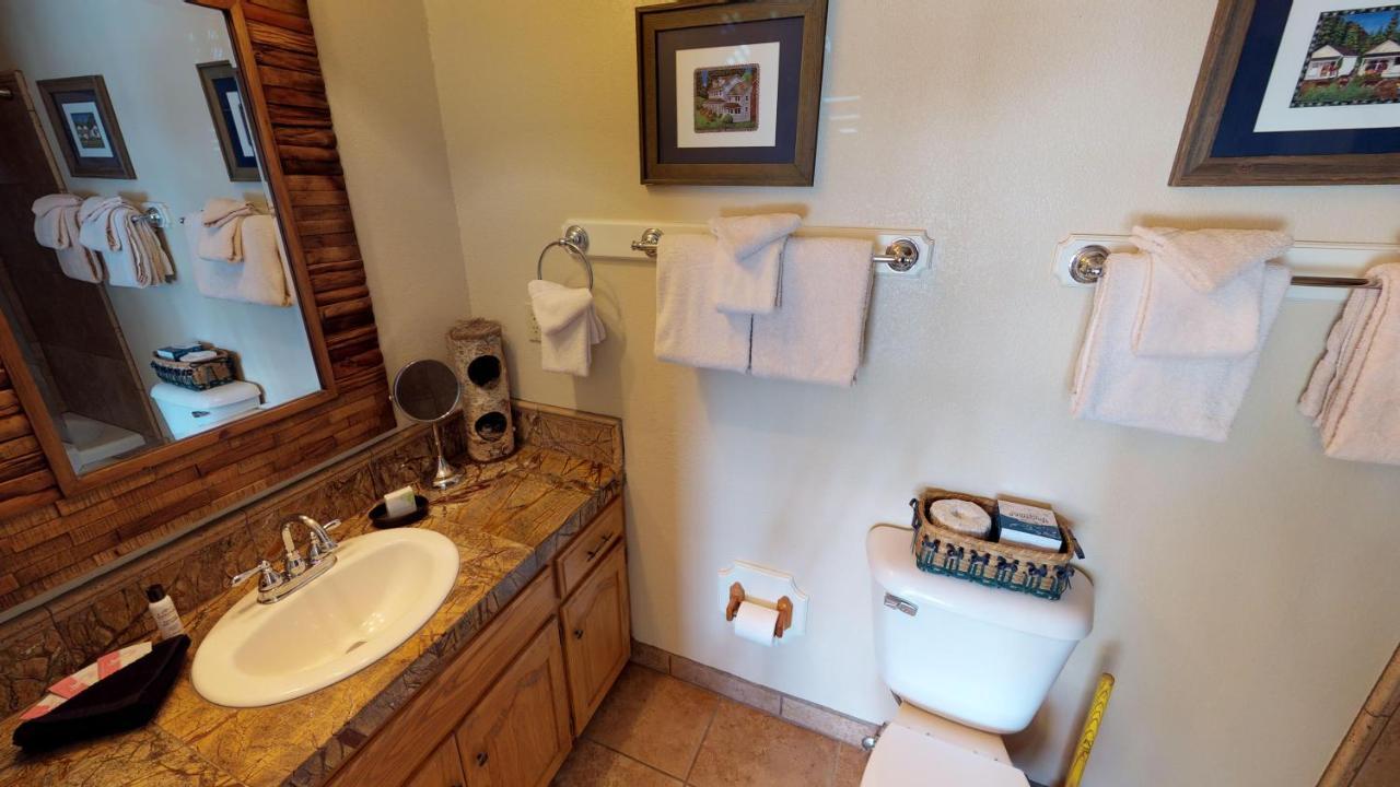Claim Jumper 8 Townhouse With High Speed Wifi Apartment Red River Bagian luar foto